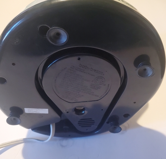 Baby Brezza Baby Food Maker Machine - One Step Cooker, Blender/Steam/ Puree - Picture 7 of 7